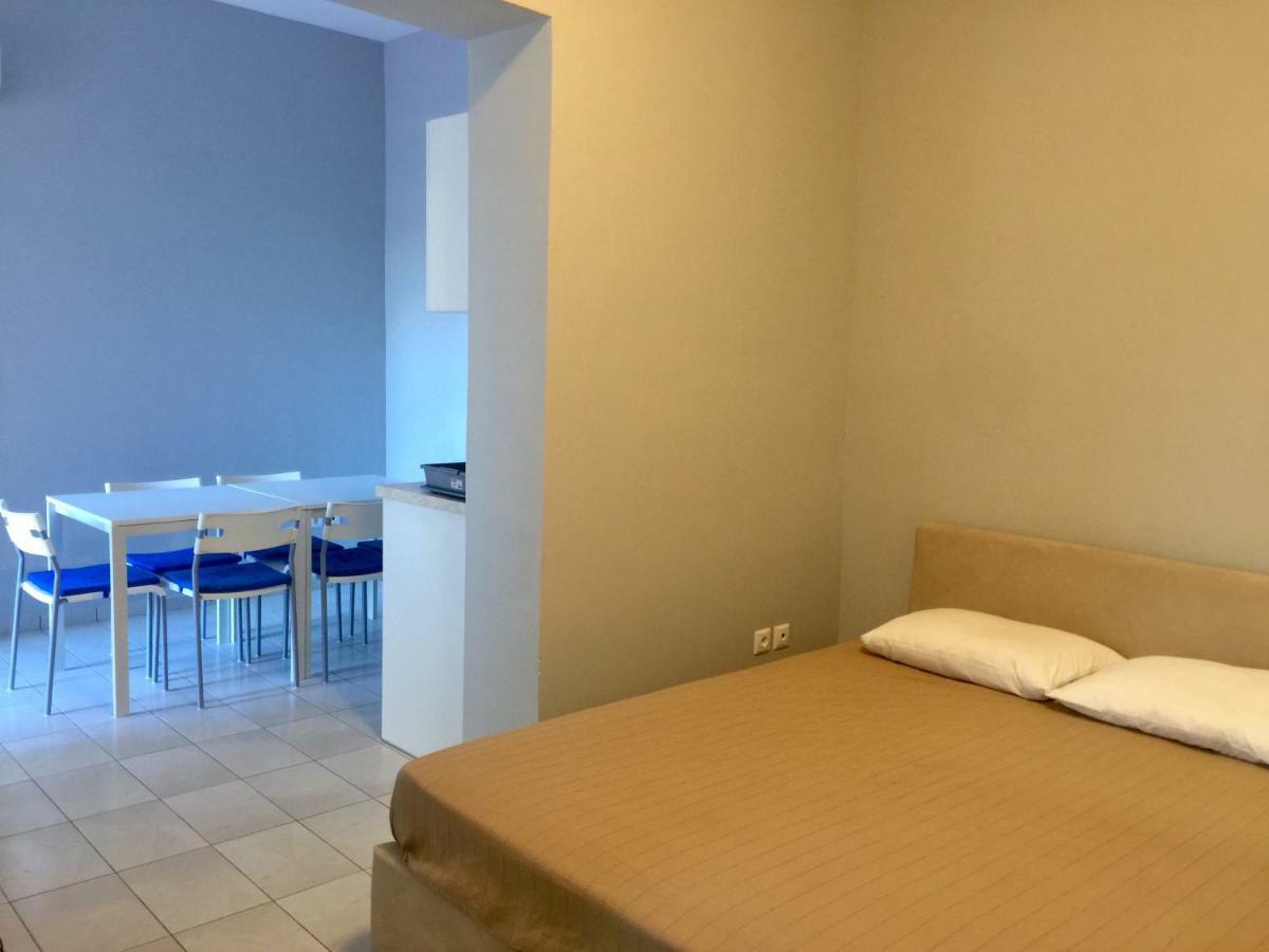 Holodek Apartments Sygrou Parking Афины Экстерьер фото